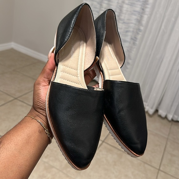 Adrienne Vittadini Latka Flats ✨ - Picture 2 of 11